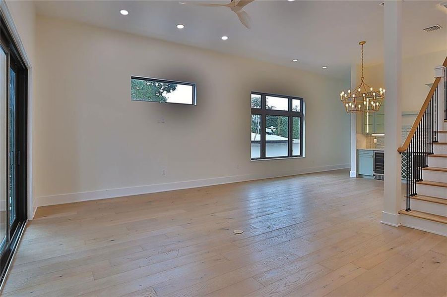 Spacious, unfurnished interior of a new home in , Tampa (Image 24).