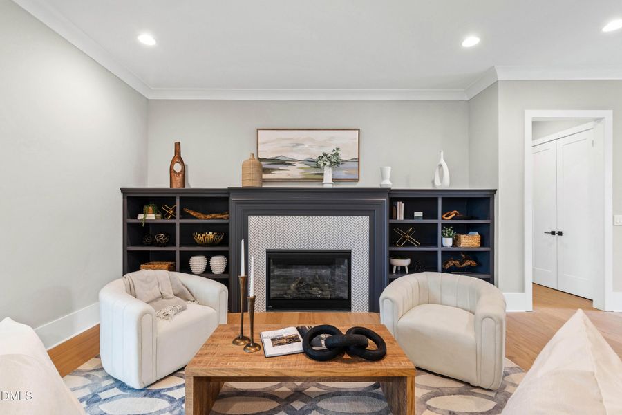 Spanish (27) Spanish (27)