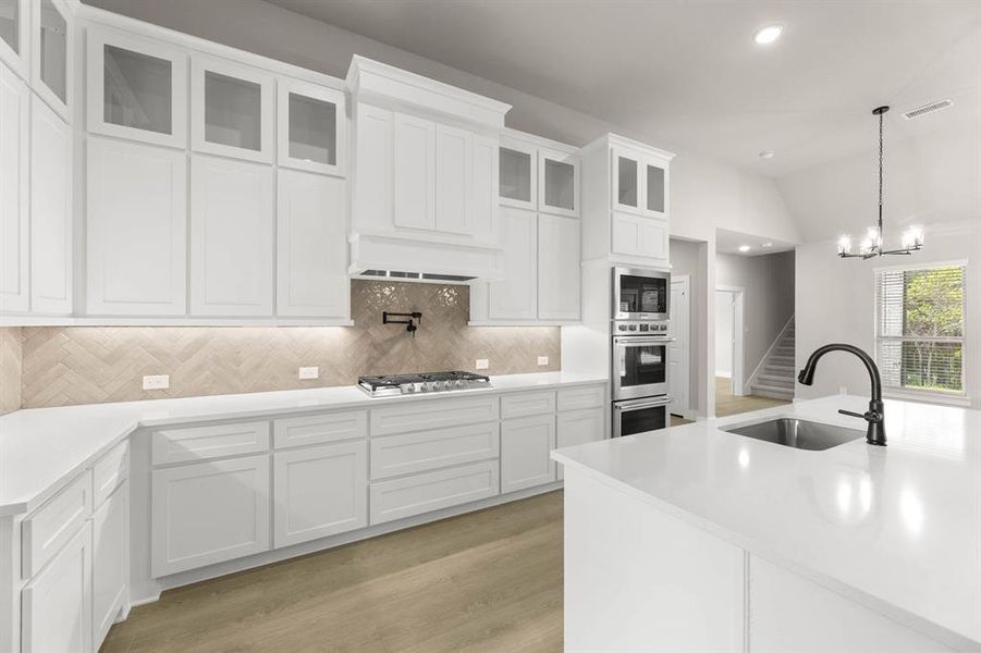 111 Broadmoor-Kitchen-3