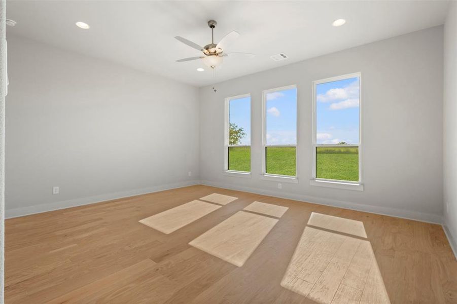 Spacious, unfurnished interior of a new home in Levante - 1 Acre Lots, Waxahachie (Image 23). Spacious, unfurnished interior of a new home in Levante - 1 Acre Lots, Waxahachie (Image 23).