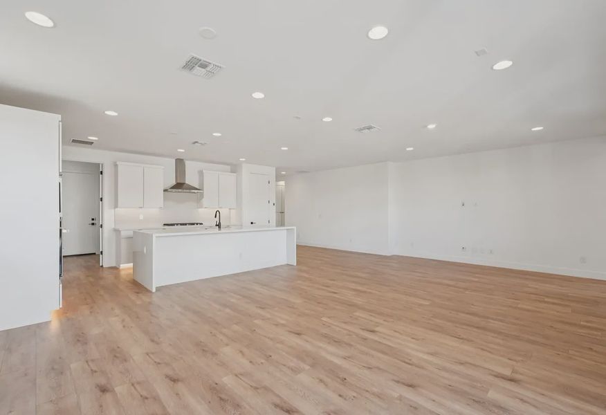 Great Room - 5 of 10