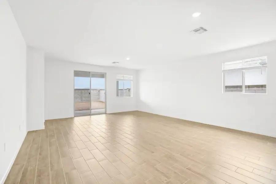 Representative images and renderings are for illustrative purposes. Actual structural options and design finishes of home may vary. Representative images and renderings are for illustrative purposes. Actual structural options and design finishes of home may vary.