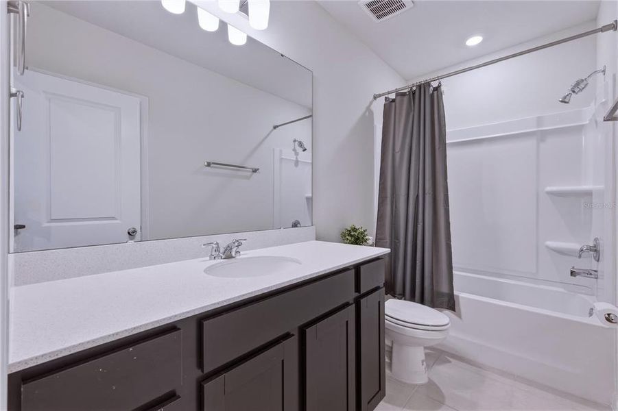 Furnished interior view inside a new home in , Davenport (Image 16).