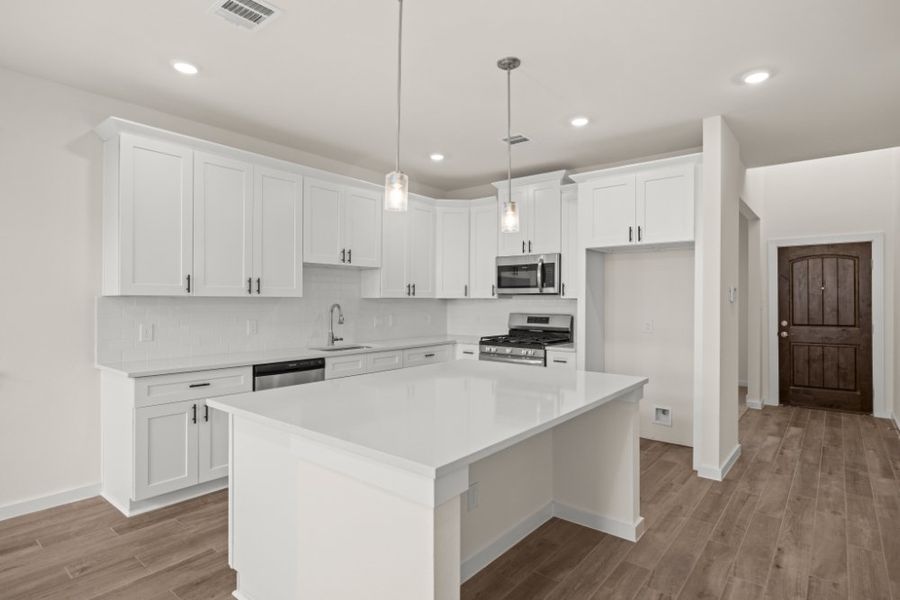Furnished interior view inside a new home in Creekhaven, Rosharon (Image 6).