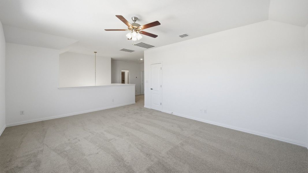 Furnished interior view inside a new home in Spring Creek, Taylor (Image 8).