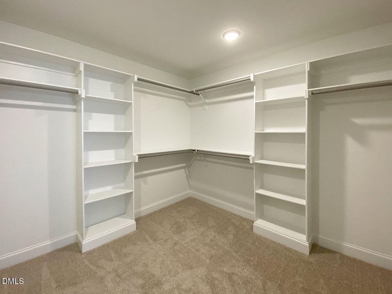 LV18 Owners Closet 2 LV18 Owners Closet 2