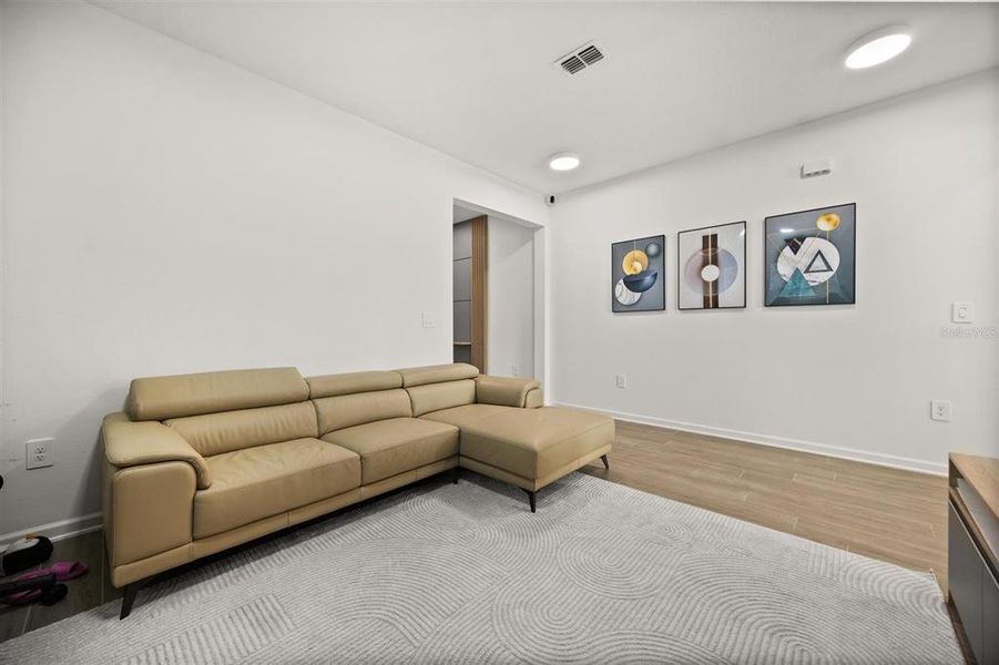 Furnished interior view inside a new home in , Winter Garden (Image 7).