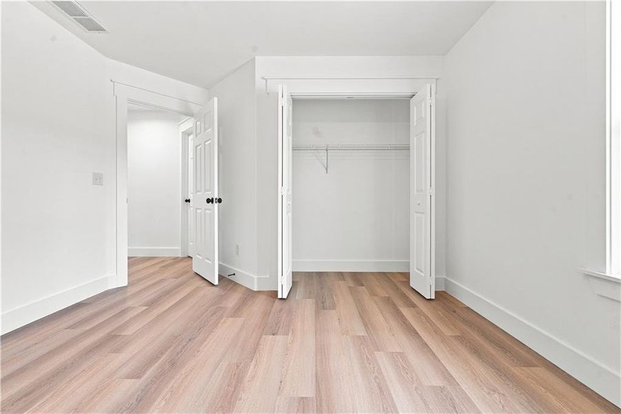 Spacious, unfurnished interior of a new home in , Dallas (Image 28). Spacious, unfurnished interior of a new home in , Dallas (Image 28).