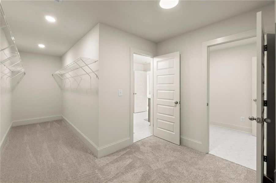 Spacious, unfurnished interior of a new home in , Covington (Image 47).