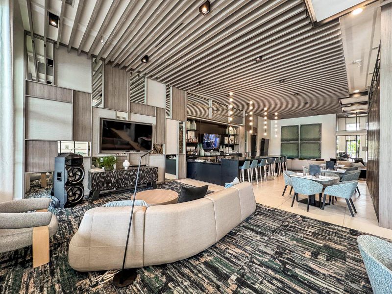 Bar & Lounge Bar & Lounge