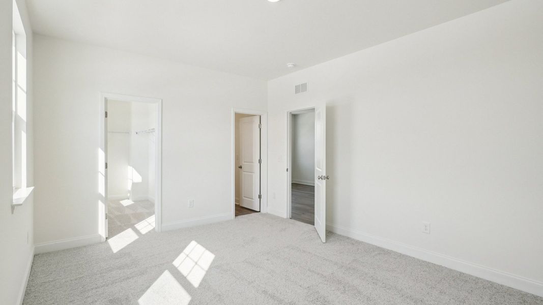 Representative furnished interior of a home built from the Stonehaven by DRB Homes in Blake Pond, Lillington (Image 38).