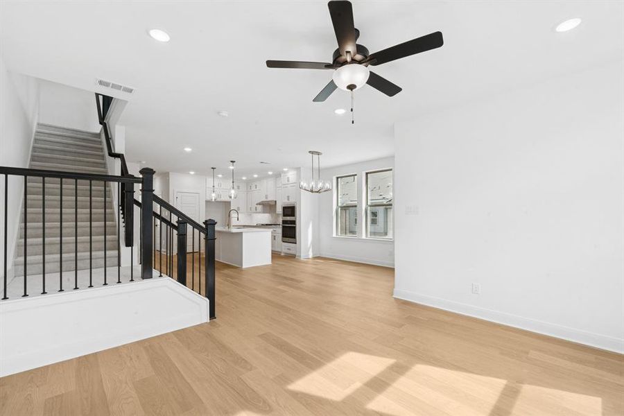 Spacious, unfurnished interior of a new home in Hillside at Las Colinas, Irving (Image 24).