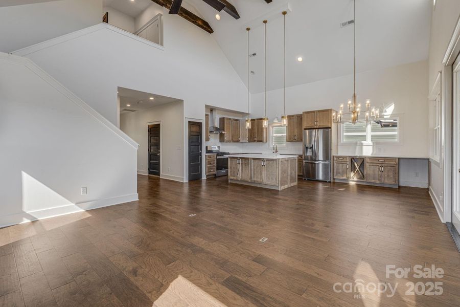 Spacious, unfurnished interior of a new home in , Black Mountain (Image 19).