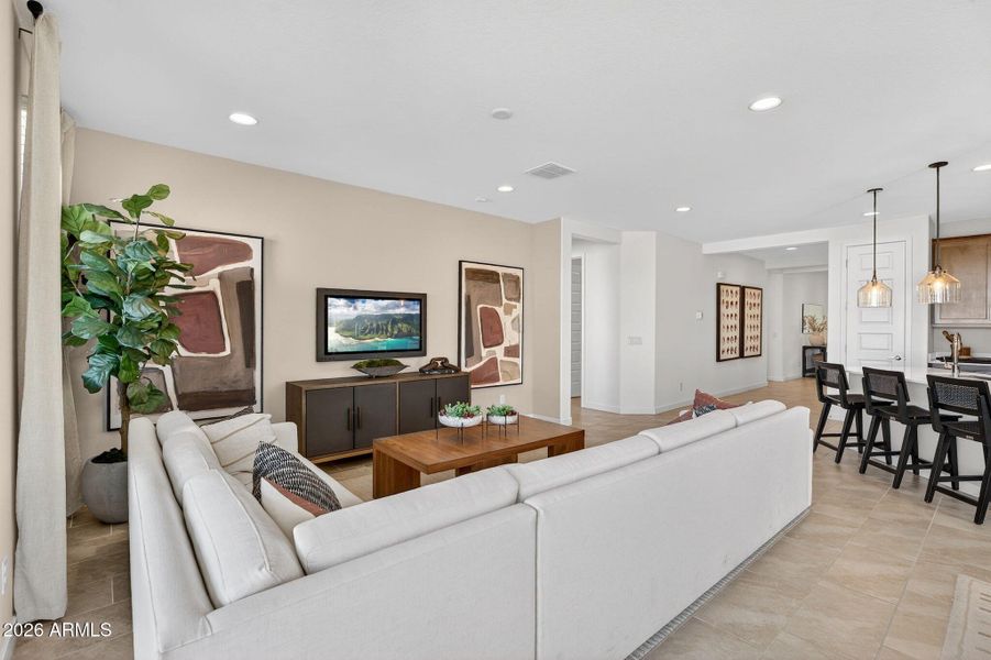 6-web-or-mls-52S 83rd Cir