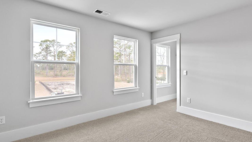 Spacious, unfurnished interior of a new home in Rolling Hills, Bolivia (Image 31).