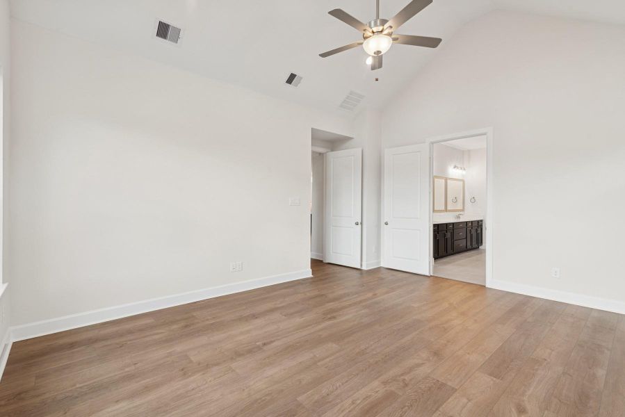 Spacious, unfurnished interior of a new home in The Highlands 55' - Encore Collection, Porter (Image 11). Spacious, unfurnished interior of a new home in The Highlands 55' - Encore Collection, Porter (Image 11).