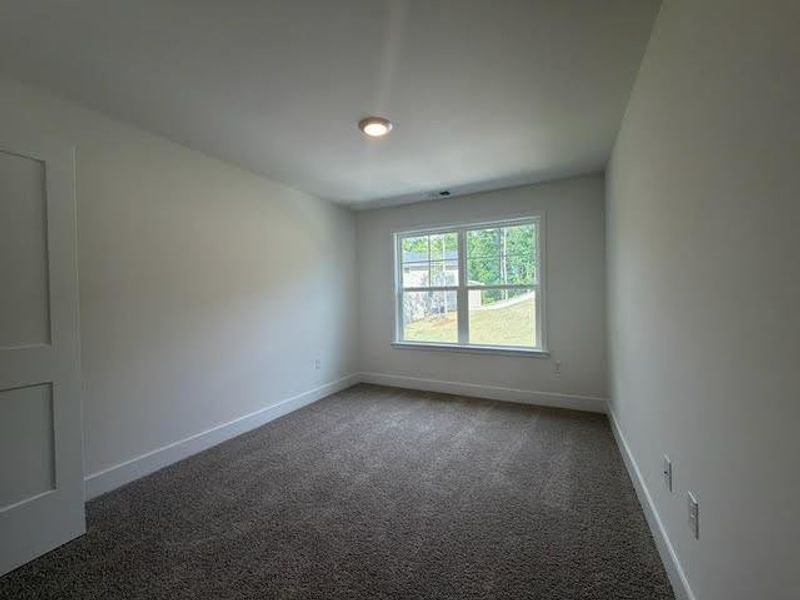Spacious, unfurnished interior of a new home in Tuscany Hills, Douglasville (Image 30).
