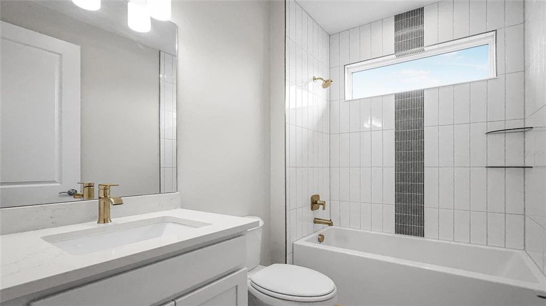 Furnished interior view inside a new home in Cresswind at Hammock Oaks, Lady Lake (Image 32). Furnished interior view inside a new home in Cresswind at Hammock Oaks, Lady Lake (Image 32).