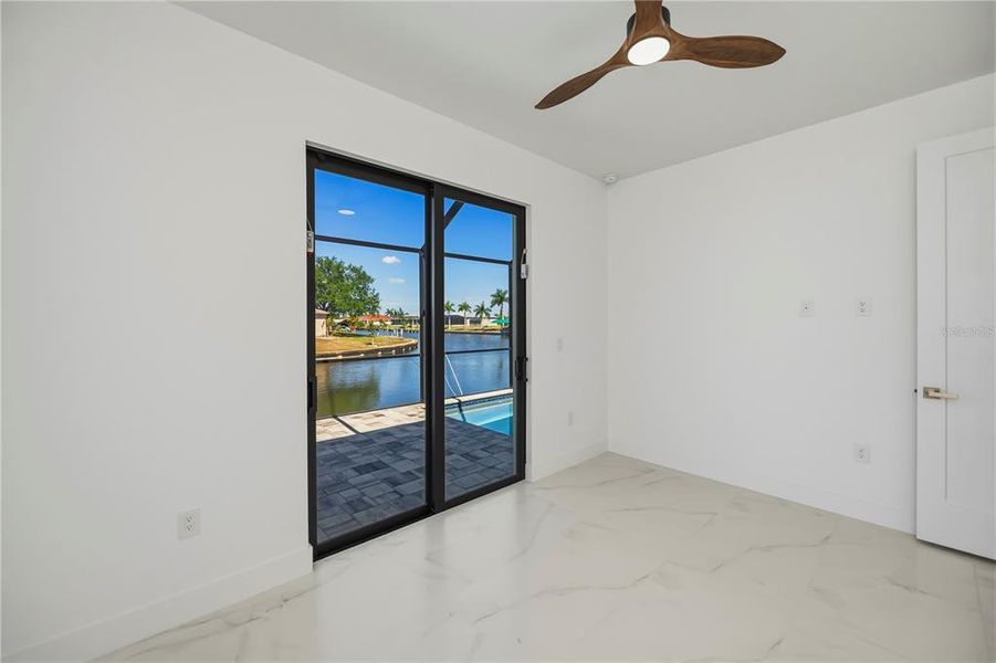 Spacious, unfurnished interior of a new home in , Port Charlotte (Image 22).
