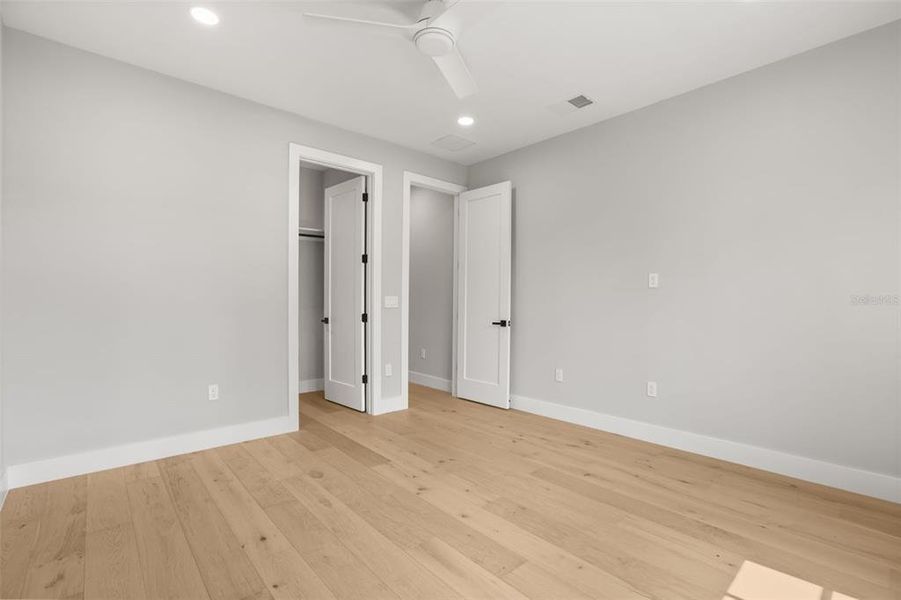 Spacious, unfurnished interior of a new home in College Park, Orlando (Image 24). Spacious, unfurnished interior of a new home in College Park, Orlando (Image 24).