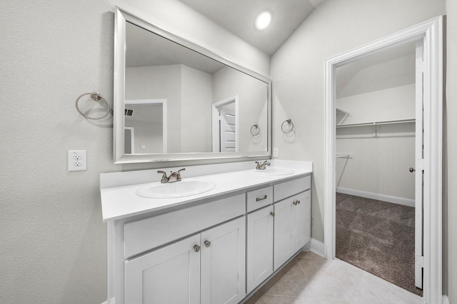Furnished interior view inside a new home in Fox Landing, Caddo Mills (Image 10).