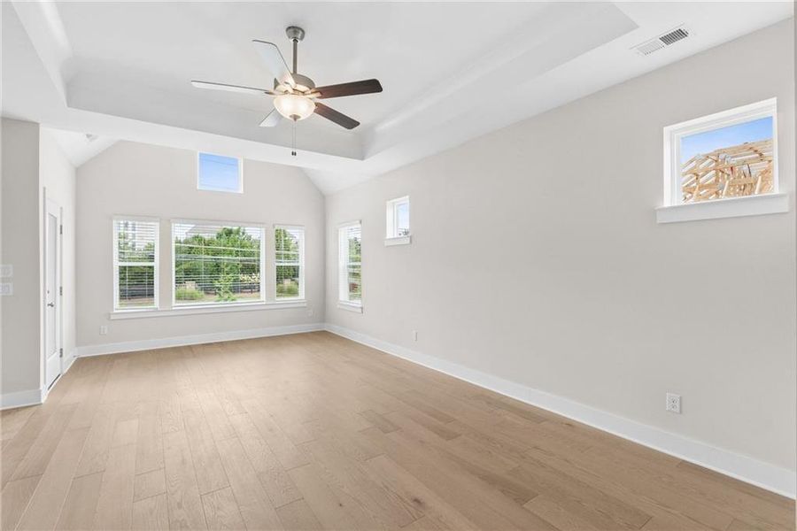 Spacious, unfurnished interior of a new home in Havencroft, Woodstock (Image 15). Spacious, unfurnished interior of a new home in Havencroft, Woodstock (Image 15).
