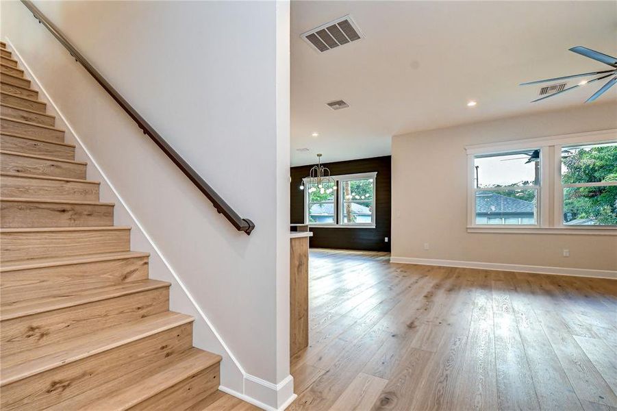 Spacious, unfurnished interior of a new home in , Tampa (Image 21).