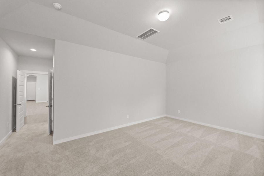 Spacious, unfurnished interior of a new home in Cypresswood Landing, Humble (Image 38).
