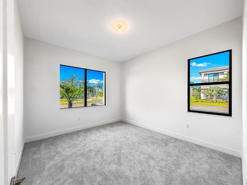 28-web-or-mls-JOY06465