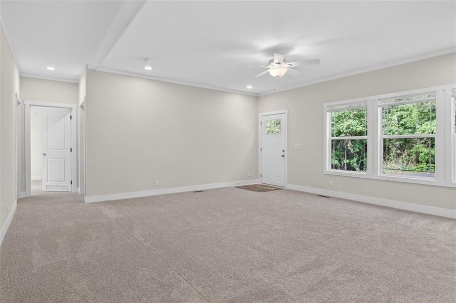 Spacious, unfurnished interior of a new home in , Waleska (Image 22).