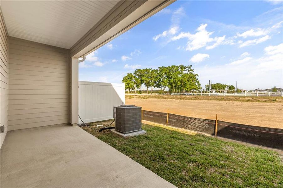 Exterior details and patio area of a home in , Ocala (Image 21).