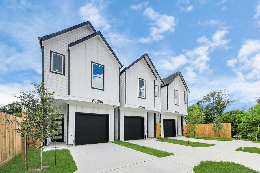 Front exterior of a new home in , Houston, TX, highlighting curb appeal (Image 16).