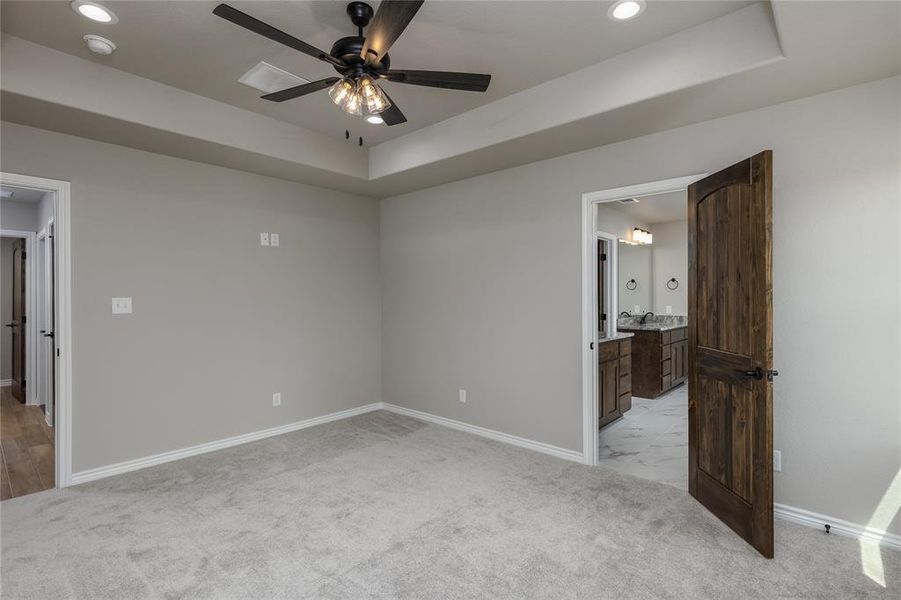 Spacious, unfurnished interior of a new home in , Jacksboro (Image 13).