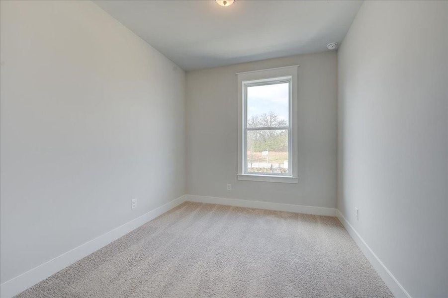 Spacious, unfurnished interior of a new home in Barrett Pointe, Kennesaw (Image 17).