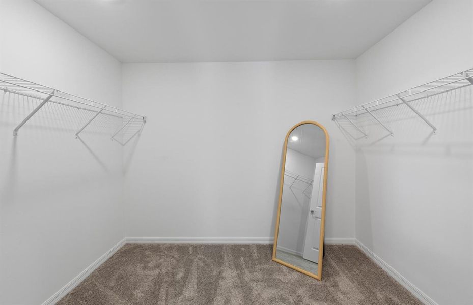 SWFL_CX_WIS_McNair_Owners Closet