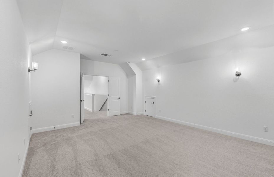 Spacious, unfurnished interior of a new home in West Cypress Hills, Spicewood (Image 43).