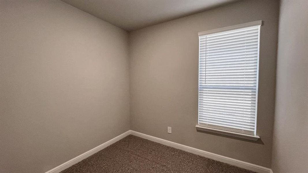 Spacious, unfurnished interior of a new home in Bluestem, Rhome (Image 15).