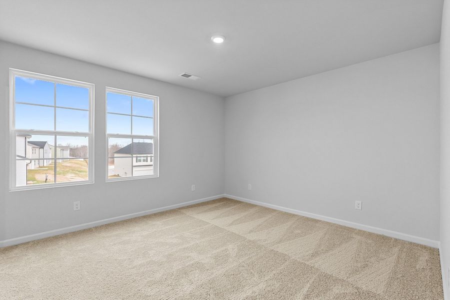 Spacious, unfurnished interior of a new home in Bell West, Kernersville (Image 36).
