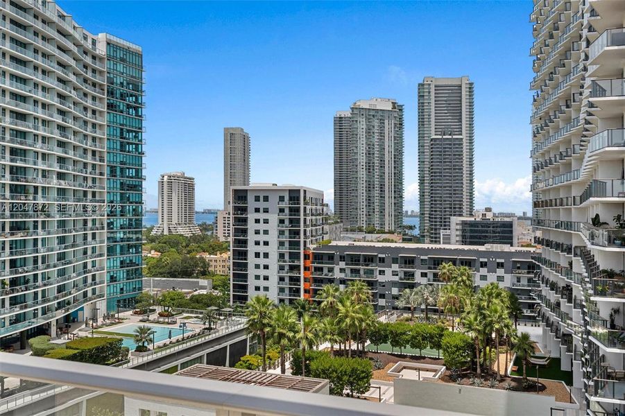 Condo located in Miami, FL showcasing its design and architecture (Image 17). Condo located in Miami, FL showcasing its design and architecture (Image 17).