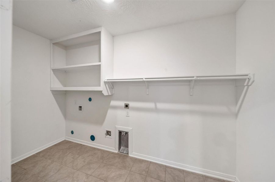 Spacious, unfurnished interior of a new home in , Magnolia (Image 26).