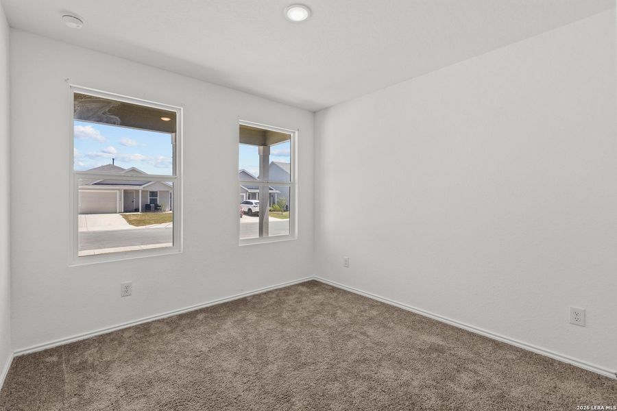 Spacious, unfurnished interior of a new home in Hidden Trails, Bulverde (Image 11).