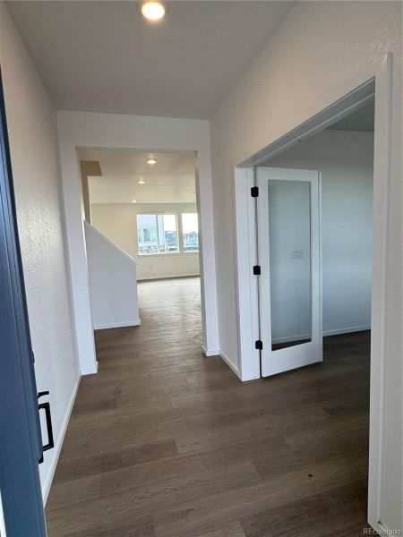 Spacious, unfurnished interior of a new home in Harvest Crossing, Aurora (Image 8). Spacious, unfurnished interior of a new home in Harvest Crossing, Aurora (Image 8).