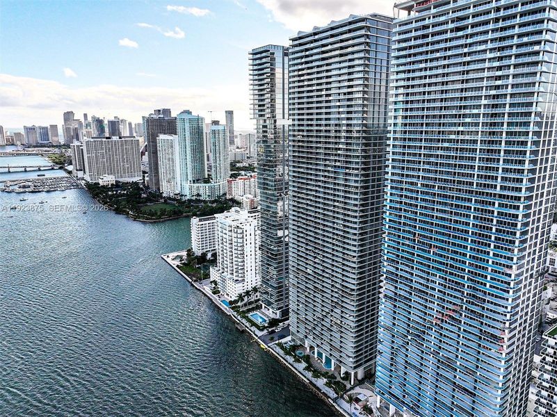 Condo located in Miami, FL showcasing its design and architecture (Image 38).