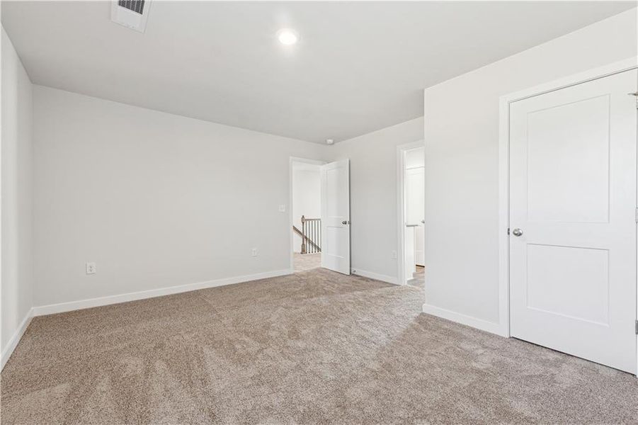 Spacious, unfurnished interior of a new home in Conner Springs, Social Circle (Image 14).