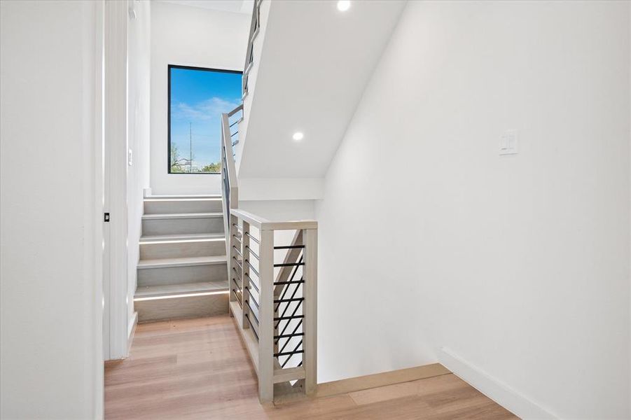 Spacious, unfurnished interior of a new home in , Dallas (Image 22).