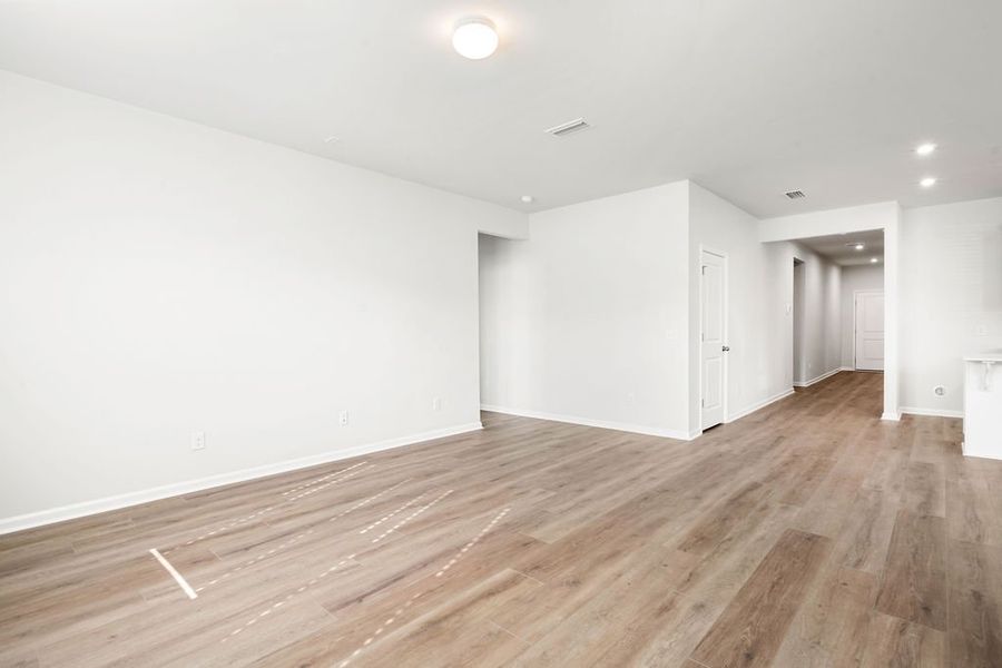 Spacious, unfurnished interior of a new home in Heartwood, Richmond Hill (Image 19). Spacious, unfurnished interior of a new home in Heartwood, Richmond Hill (Image 19).