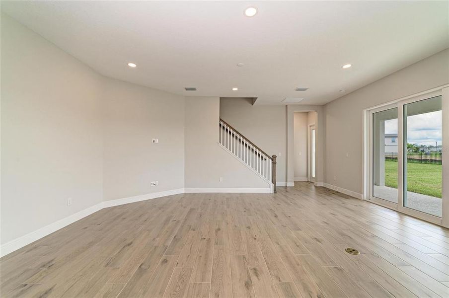 Spacious, unfurnished interior of a new home in North River Ranch, Parrish (Image 26).