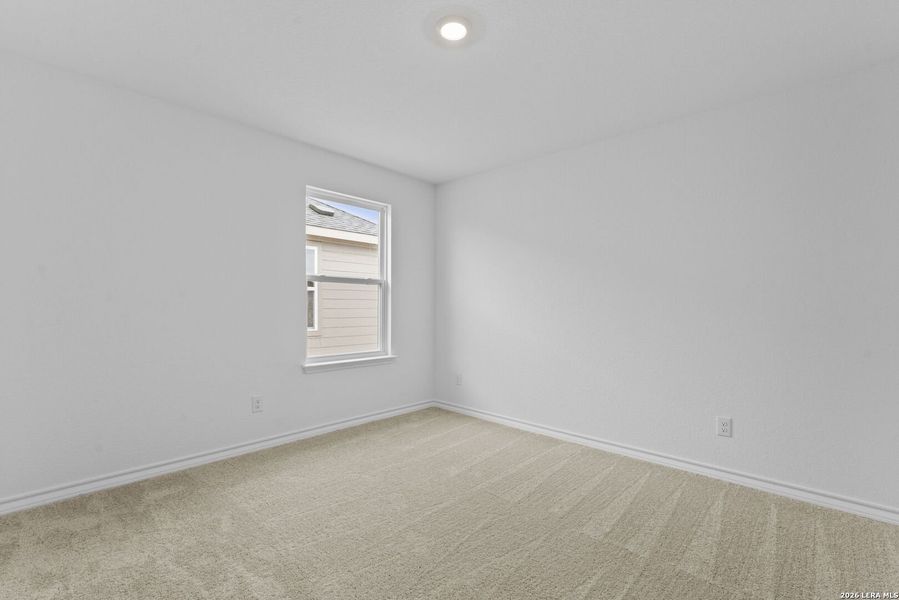Spacious, unfurnished interior of a new home in Nopal Valley, San Antonio (Image 30). Spacious, unfurnished interior of a new home in Nopal Valley, San Antonio (Image 30).