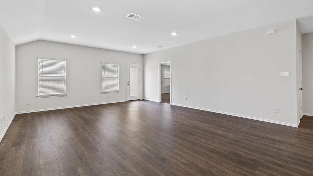 Spacious, unfurnished interior of a new home in Valor Farms, Royse City (Image 25). Spacious, unfurnished interior of a new home in Valor Farms, Royse City (Image 25).