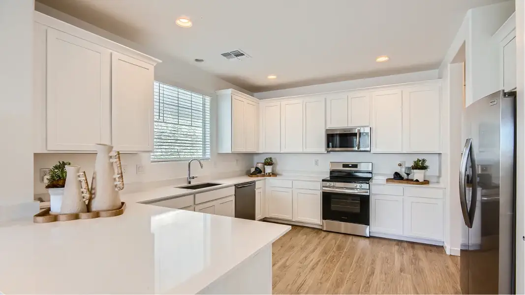 2020 Windsor Kitchen 1of3 F1 Base2